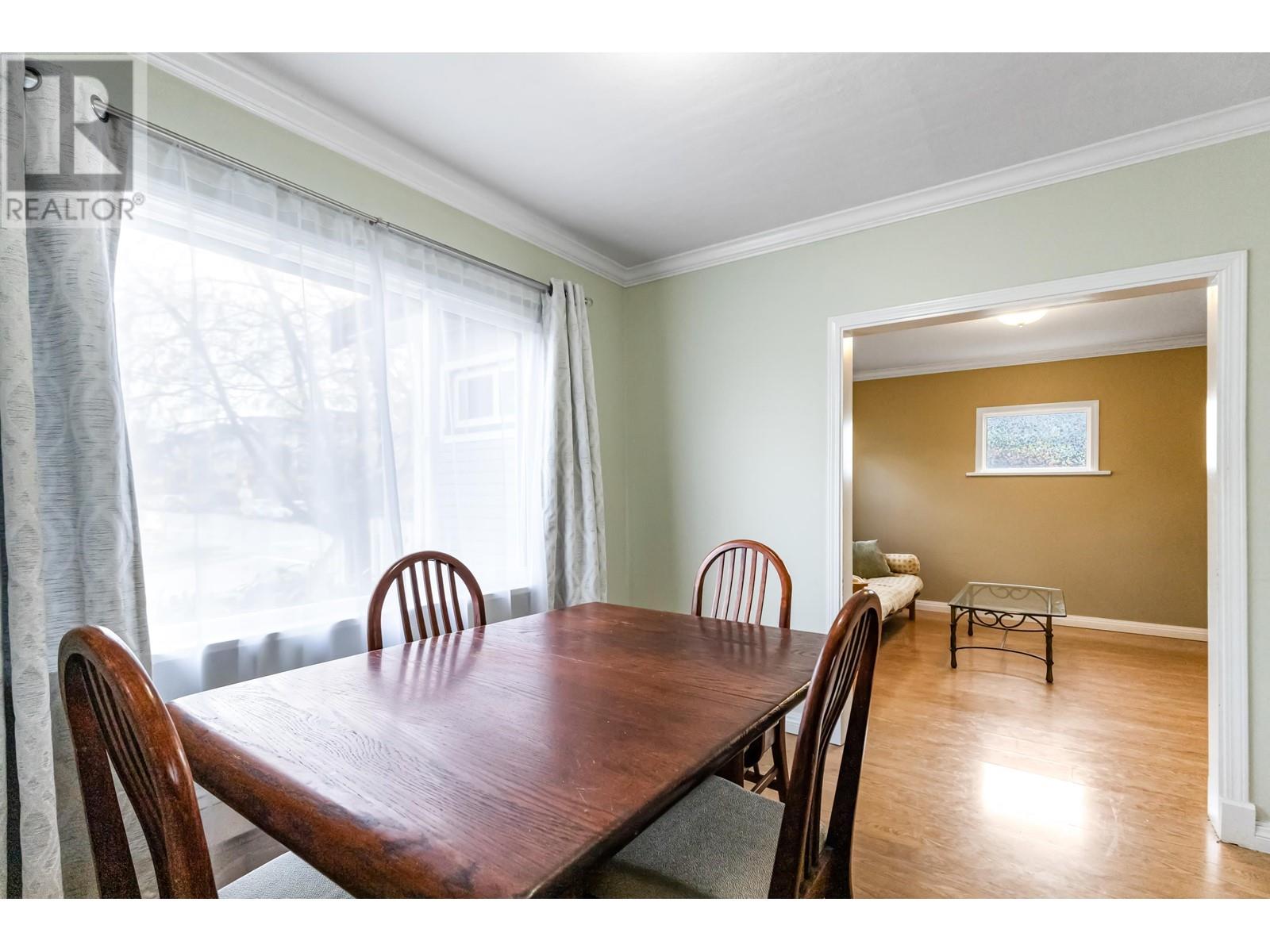 204 Wood Street, New Westminster, British Columbia  V3M 5K4 - Photo 10 - R2938263