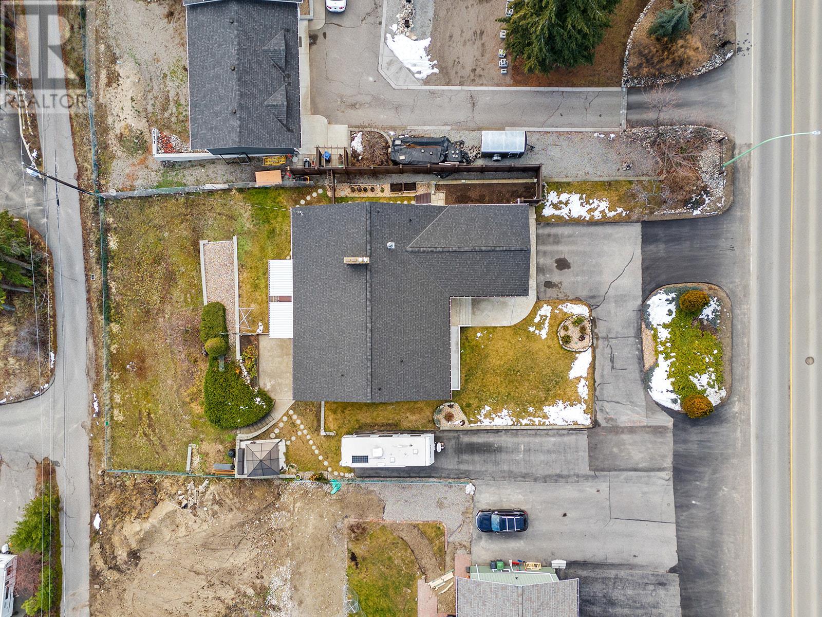 Property at 1363 Parkinson Road image 3