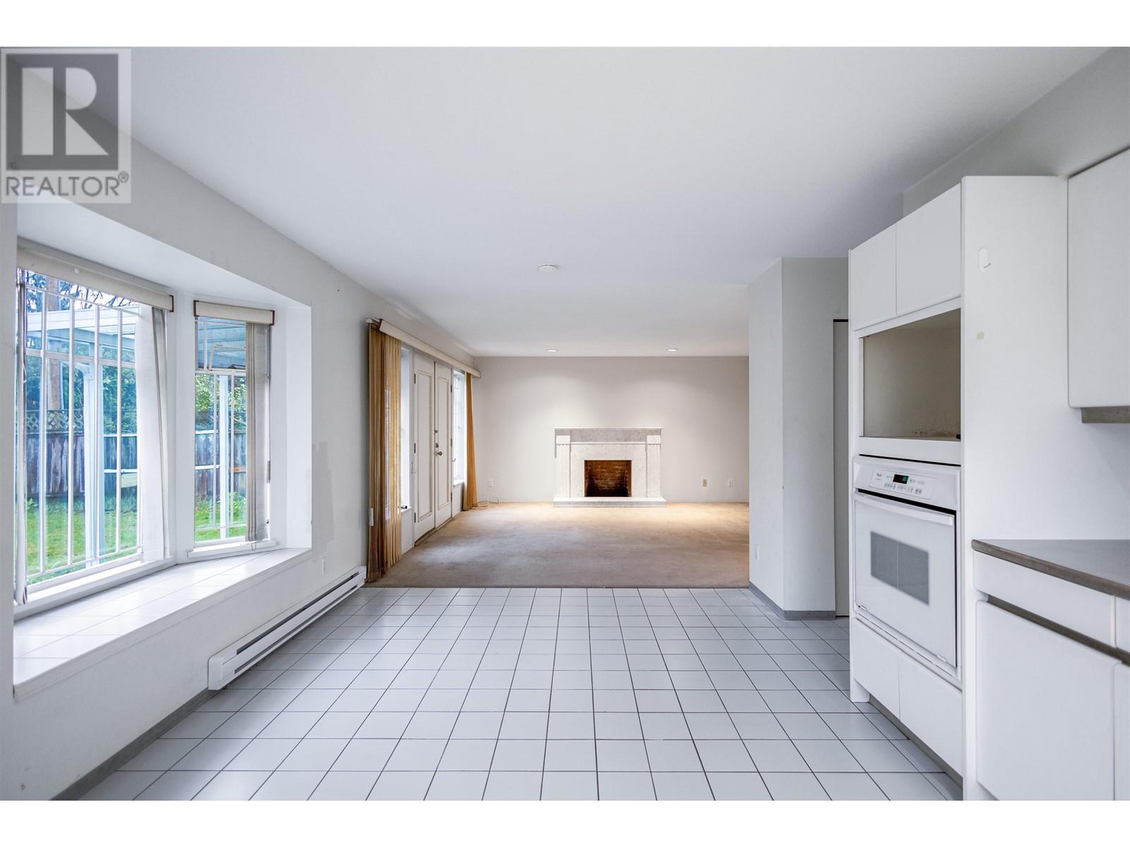 Listing Picture 7 of 27 : 7969-7989 CAMBIE STREET, Vancouver / 溫哥華 - 魯藝地產 Yvonne Lu Group - MLS Medallion Club Member
