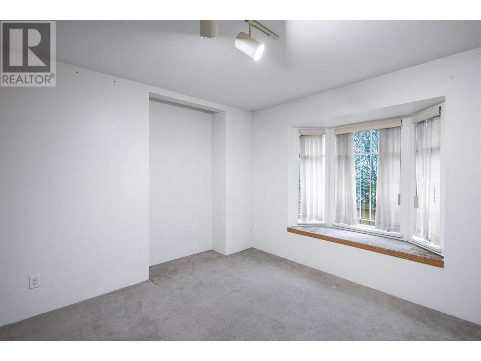 Listing Picture 10 of 27 : 7969-7989 CAMBIE STREET, Vancouver / 溫哥華 - 魯藝地產 Yvonne Lu Group - MLS Medallion Club Member