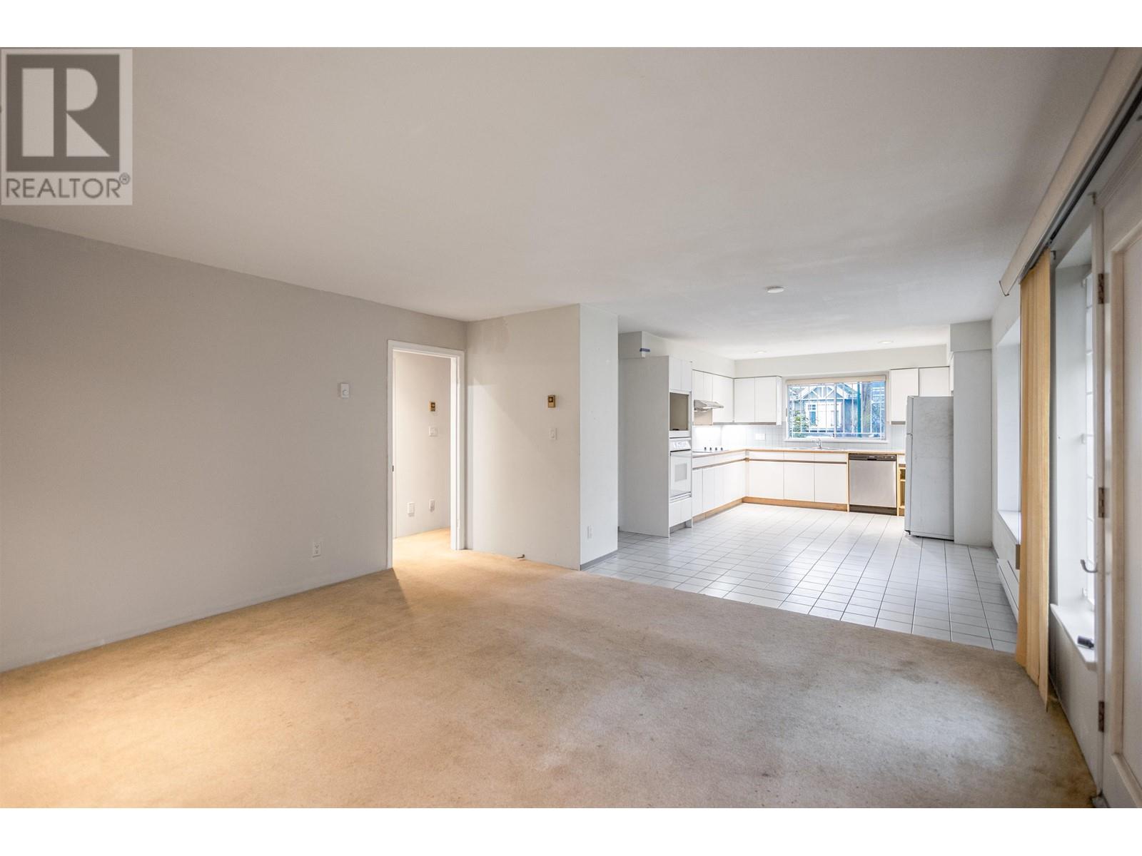 Listing Picture 5 of 27 : 7969-7989 CAMBIE STREET, Vancouver / 溫哥華 - 魯藝地產 Yvonne Lu Group - MLS Medallion Club Member