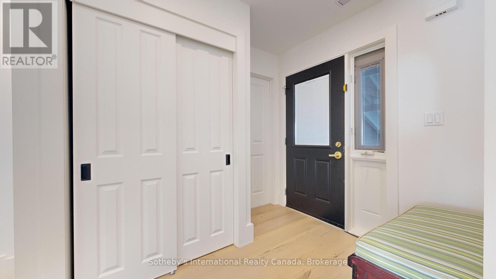 540 Mariners Way, Collingwood, Ontario  L9Y 5C7 - Photo 3 - S11929942