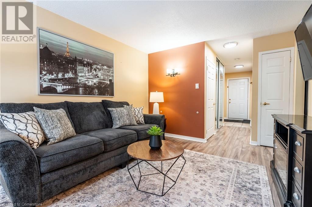 1493 Ester Drive, Burlington, Ontario  L7P 1L5 - Photo 11 - 40691471
