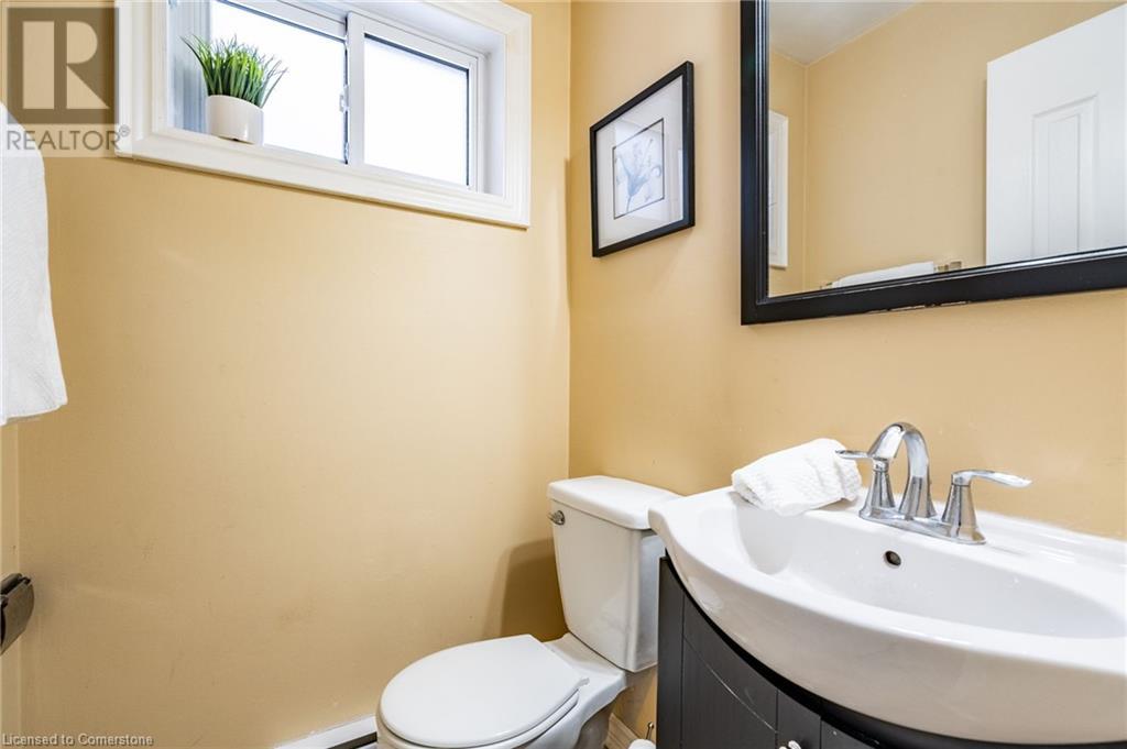 1493 Ester Drive, Burlington, Ontario  L7P 1L5 - Photo 4 - 40691471