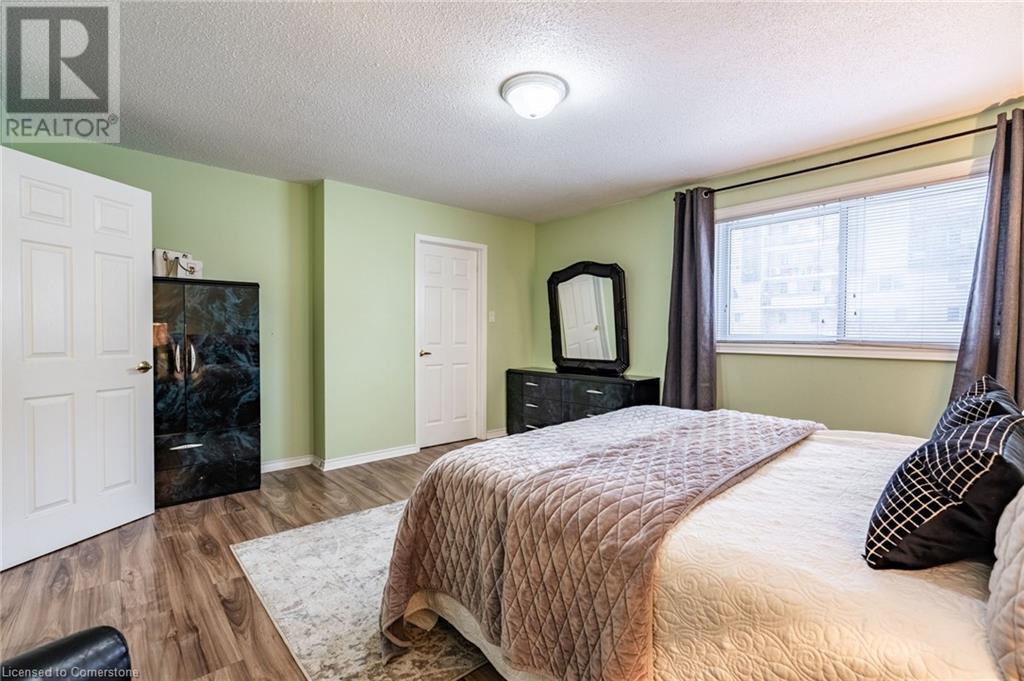 1493 Ester Drive, Burlington, Ontario  L7P 1L5 - Photo 19 - 40691471