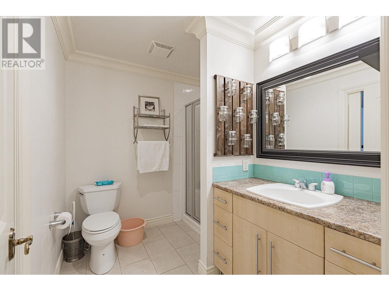 Listing Picture 16 of 40 : 1602 3660 VANNESS AVENUE, Vancouver / 溫哥華 - 魯藝地產 Yvonne Lu Group - MLS Medallion Club Member