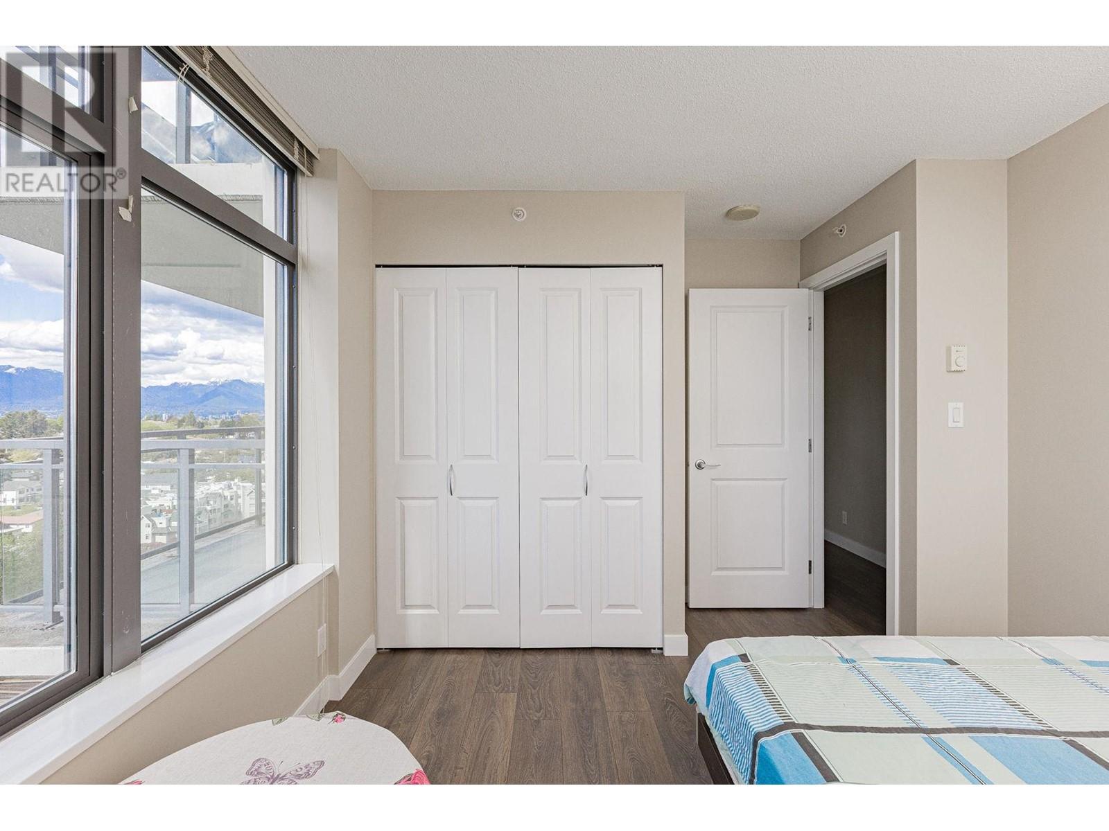 Listing Picture 10 of 40 : 1602 3660 VANNESS AVENUE, Vancouver / 溫哥華 - 魯藝地產 Yvonne Lu Group - MLS Medallion Club Member