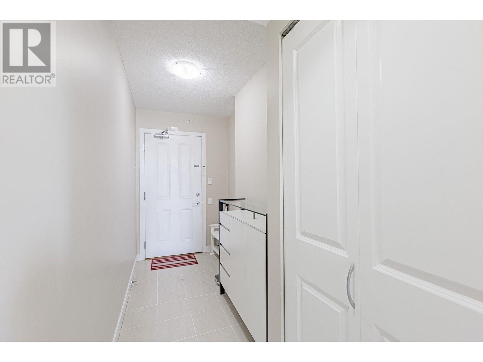 Listing Picture 8 of 40 : 1602 3660 VANNESS AVENUE, Vancouver / 溫哥華 - 魯藝地產 Yvonne Lu Group - MLS Medallion Club Member