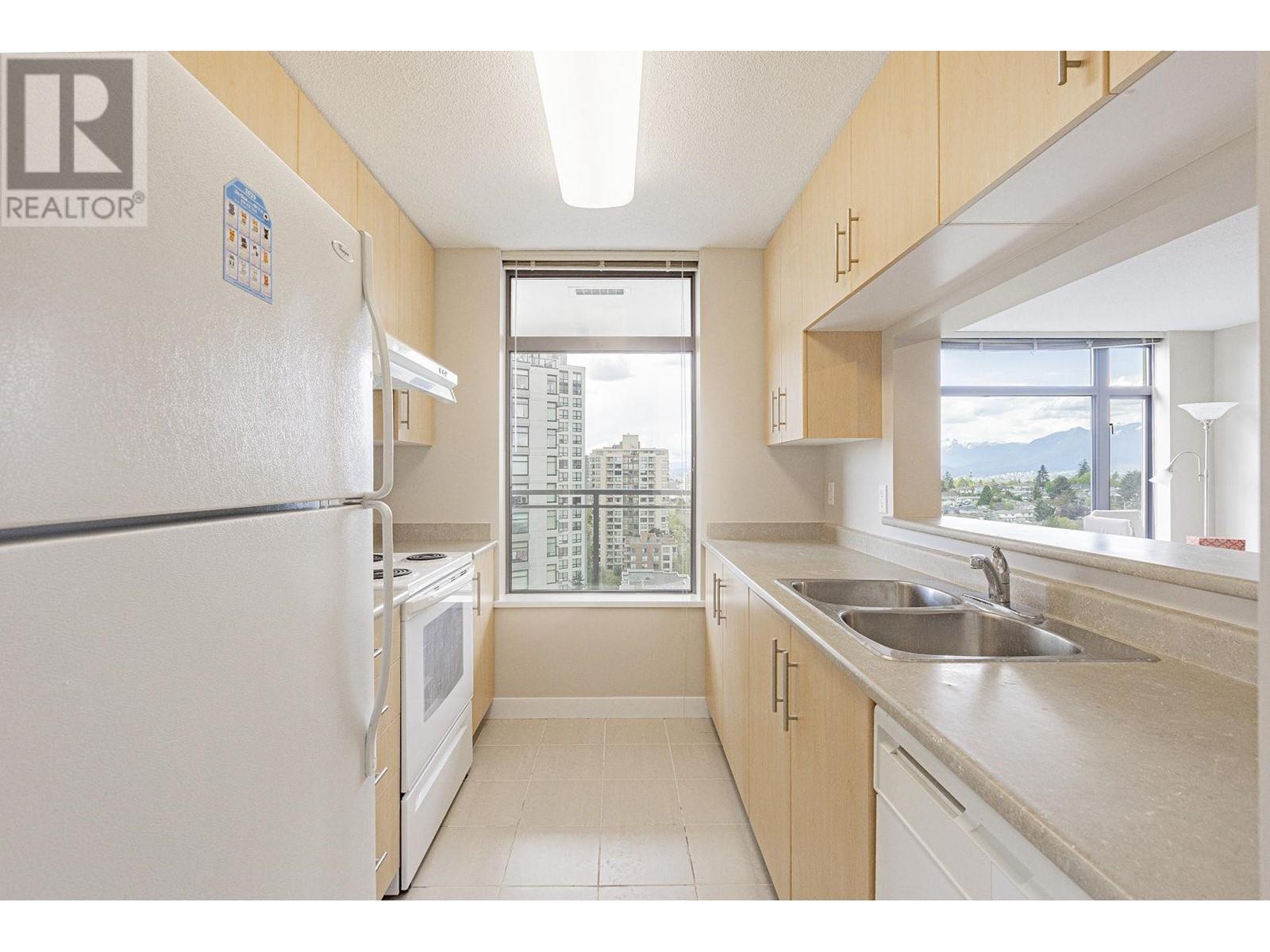 Listing Picture 7 of 40 : 1602 3660 VANNESS AVENUE, Vancouver / 溫哥華 - 魯藝地產 Yvonne Lu Group - MLS Medallion Club Member