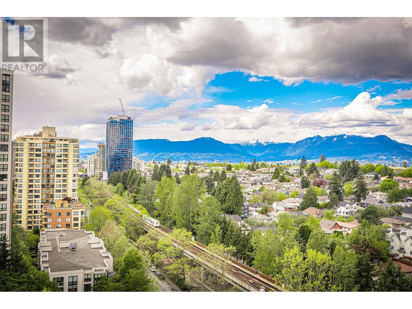 Listing Picture 37 of 40 : 1602 3660 VANNESS AVENUE, Vancouver / 溫哥華 - 魯藝地產 Yvonne Lu Group - MLS Medallion Club Member