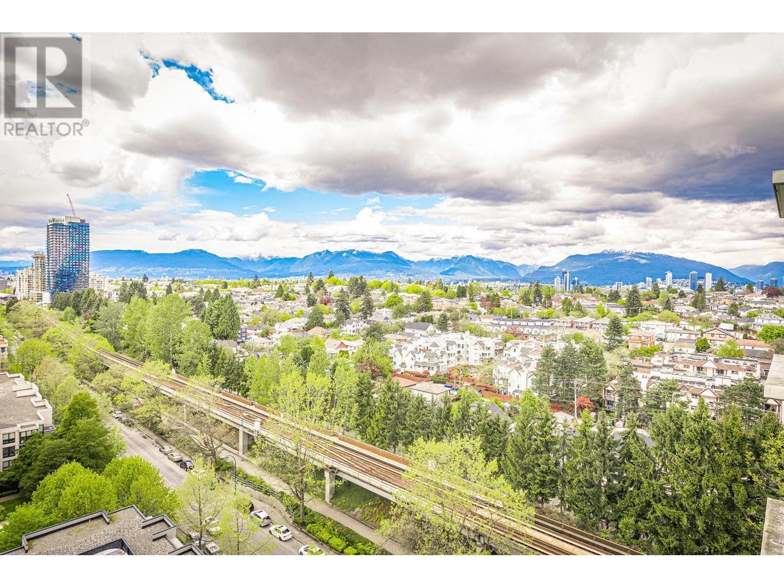 Listing Picture 39 of 40 : 1602 3660 VANNESS AVENUE, Vancouver / 溫哥華 - 魯藝地產 Yvonne Lu Group - MLS Medallion Club Member