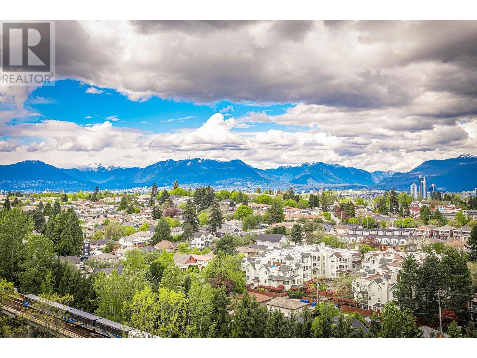 Listing Picture 36 of 40 : 1602 3660 VANNESS AVENUE, Vancouver / 溫哥華 - 魯藝地產 Yvonne Lu Group - MLS Medallion Club Member