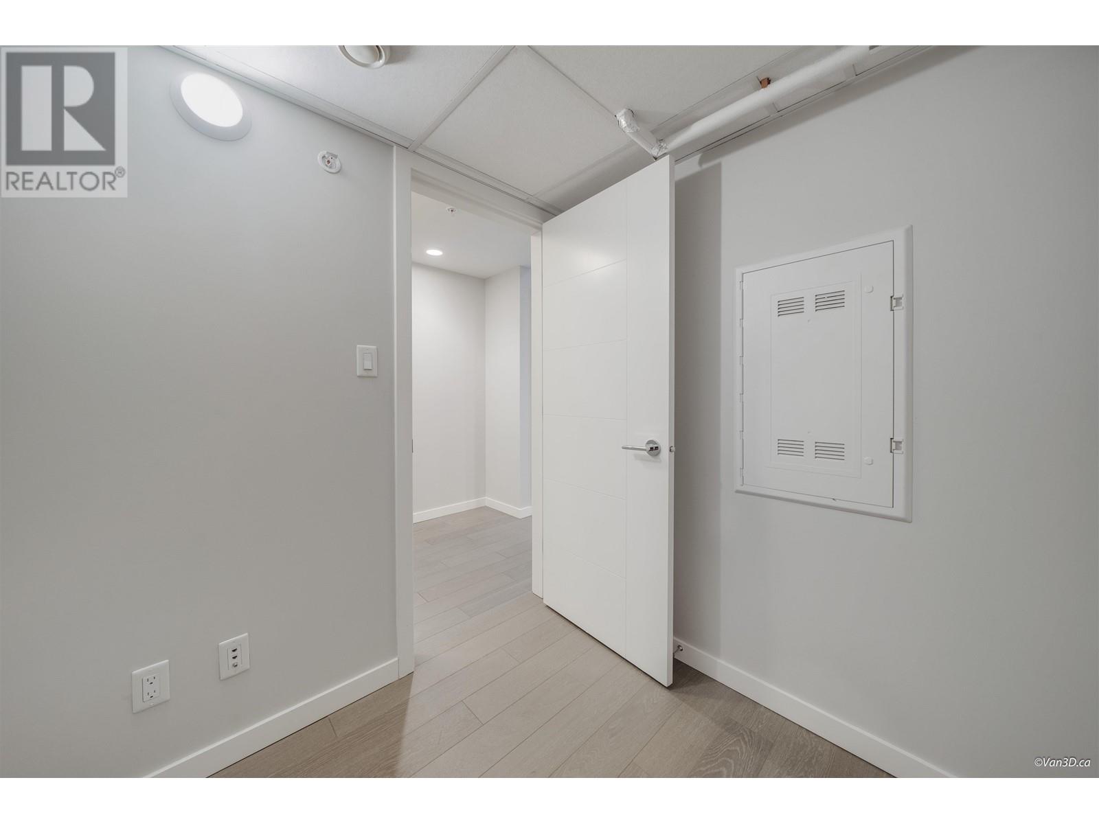 Listing Picture 17 of 23 : 215 2888 CAMBIE STREET, Vancouver / 溫哥華 - 魯藝地產 Yvonne Lu Group - MLS Medallion Club Member