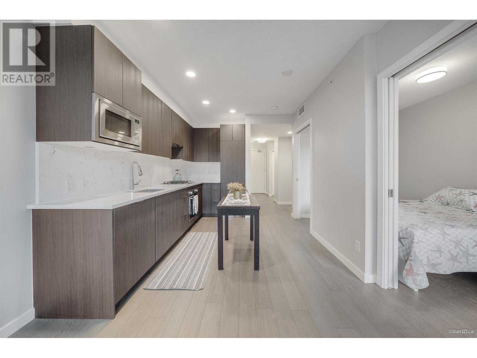 Listing Picture 7 of 23 : 215 2888 CAMBIE STREET, Vancouver / 溫哥華 - 魯藝地產 Yvonne Lu Group - MLS Medallion Club Member