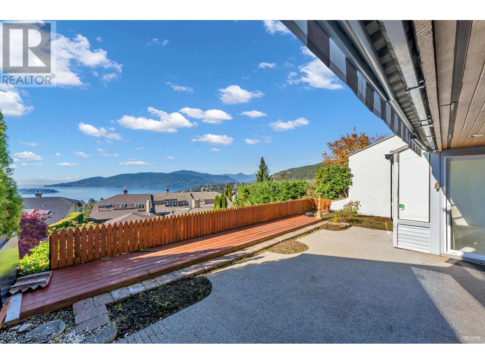 5446 Meadfeild Lane, West Vancouver, British Columbia  V7W 3G3 - Photo 11 - R2957640