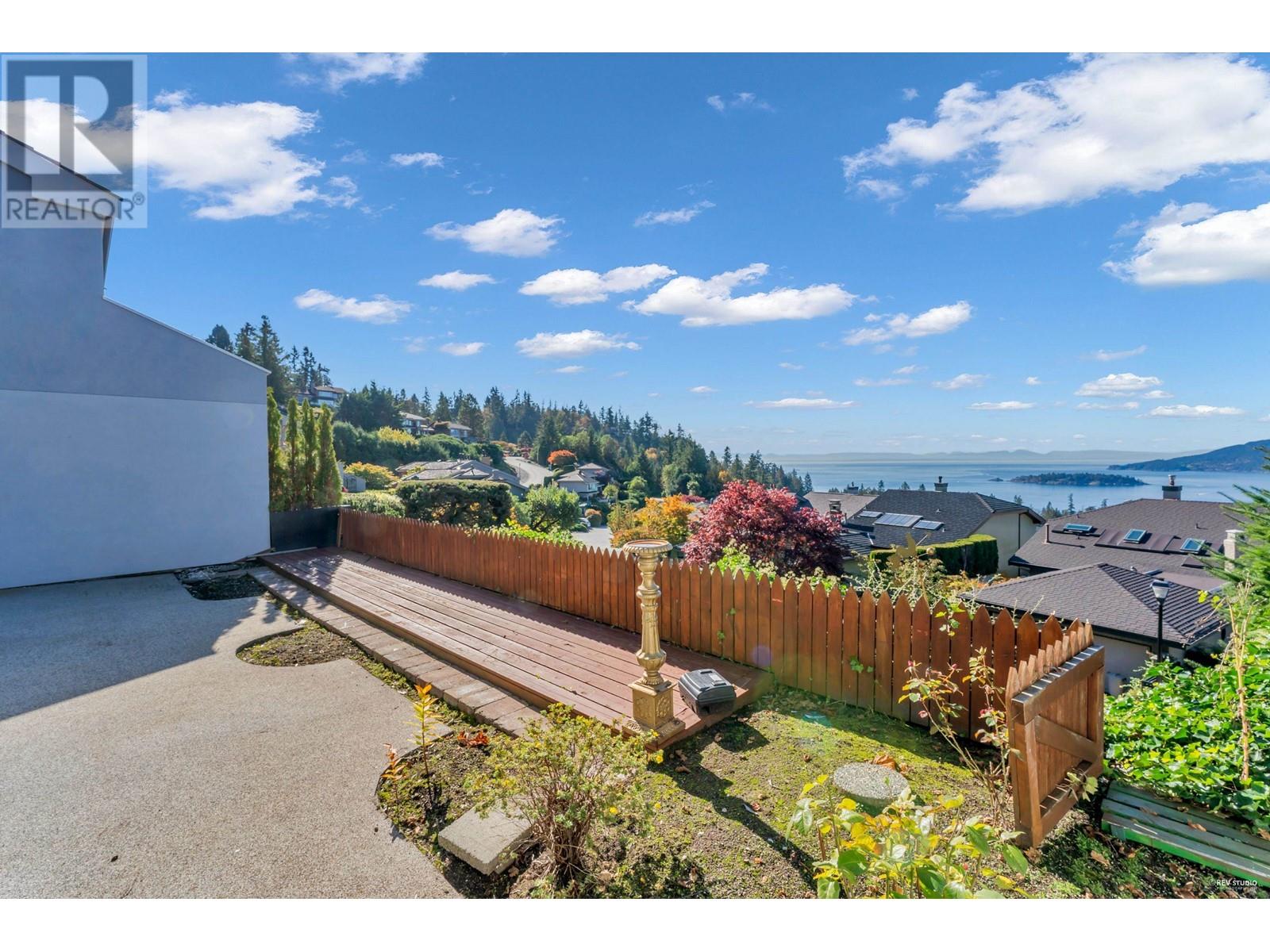 5446 Meadfeild Lane, West Vancouver, British Columbia  V7W 3G3 - Photo 12 - R2957640