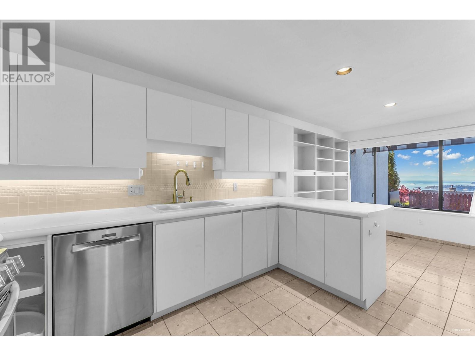 5446 Meadfeild Lane, West Vancouver, British Columbia  V7W 3G3 - Photo 16 - R2957640