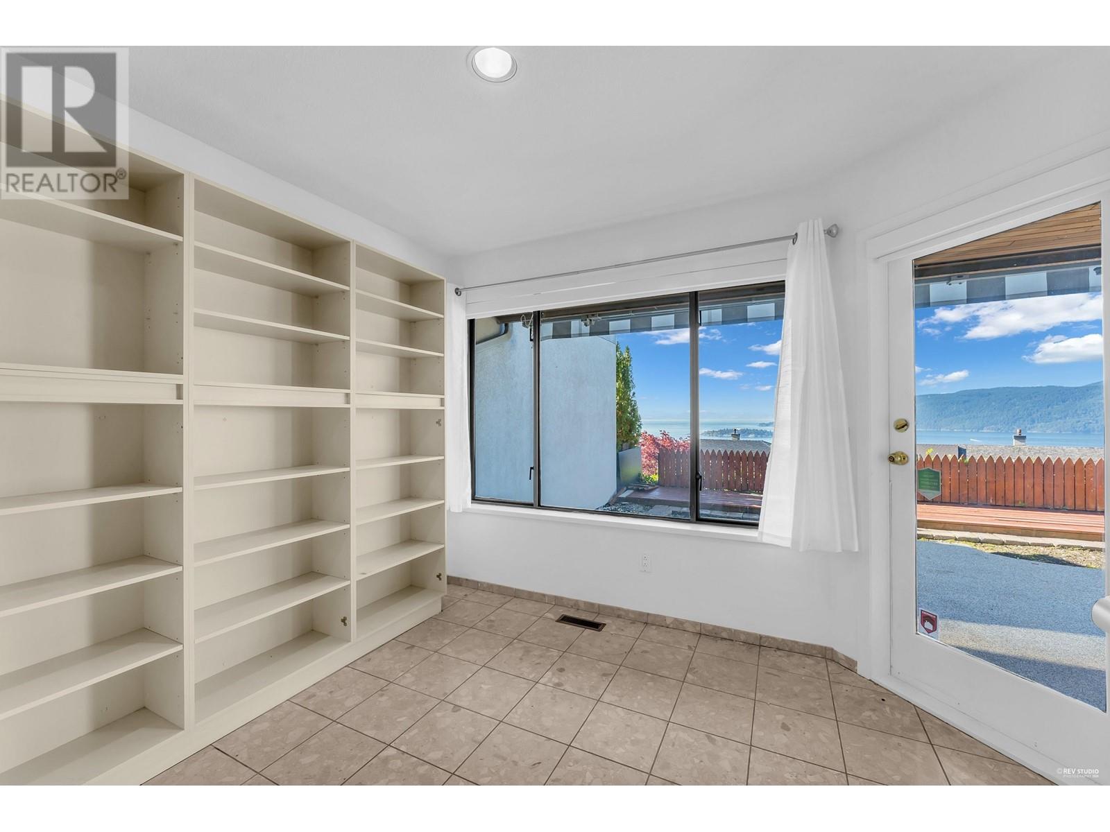 5446 Meadfeild Lane, West Vancouver, British Columbia  V7W 3G3 - Photo 18 - R2957640