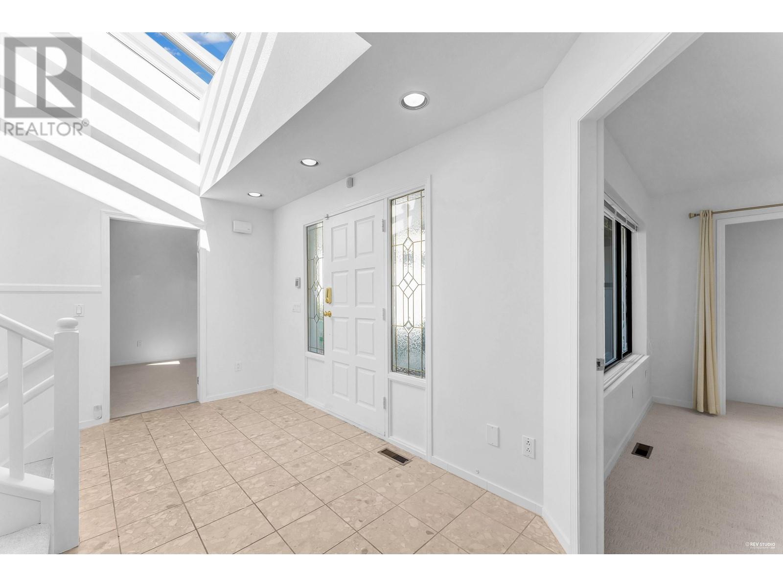 5446 Meadfeild Lane, West Vancouver, British Columbia  V7W 3G3 - Photo 5 - R2957640