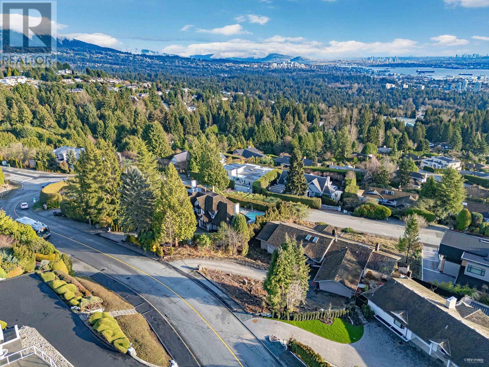 1364 Chartwell Drive, West Vancouver, British Columbia  V7S 2R5 - Photo 6 - R2957627