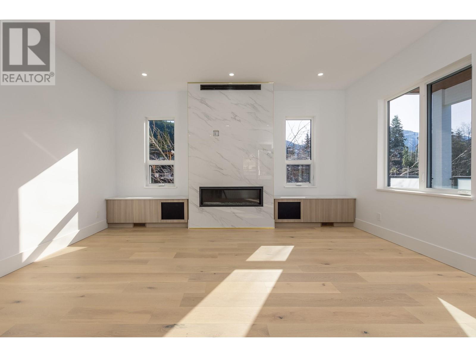1 3385 Mamquam Road, Squamish, British Columbia  V8B 0E3 - Photo 8 - R2957656