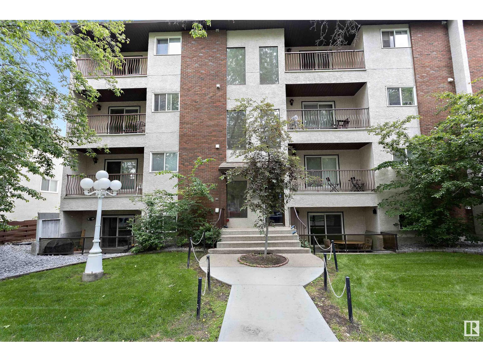 Property at #101 10520 80 AV NW image 1