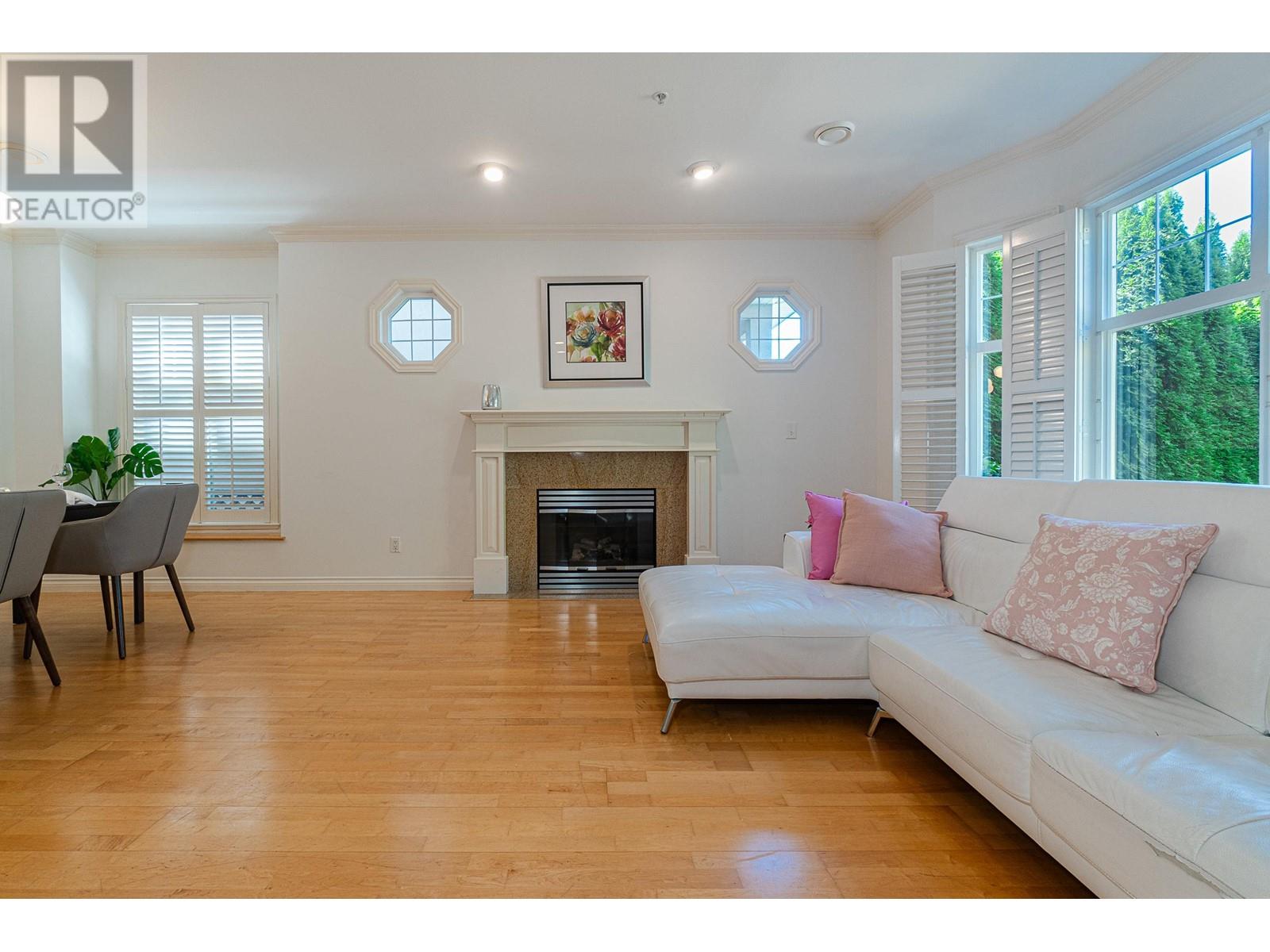 2818 W 19th Avenue, Vancouver, British Columbia  V6L 1E5 - Photo 3 - R2957624
