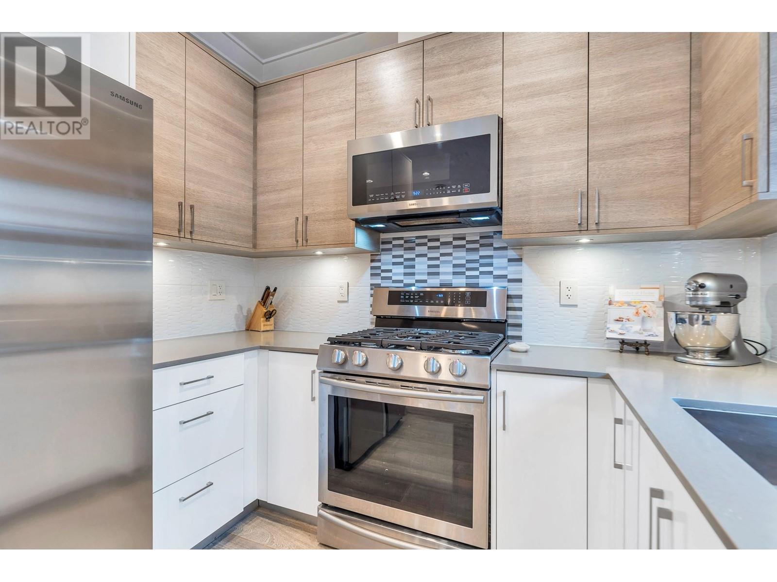 3810 Fleming Street, Vancouver, British Columbia  V5N 3W2 - Photo 12 - R2957546