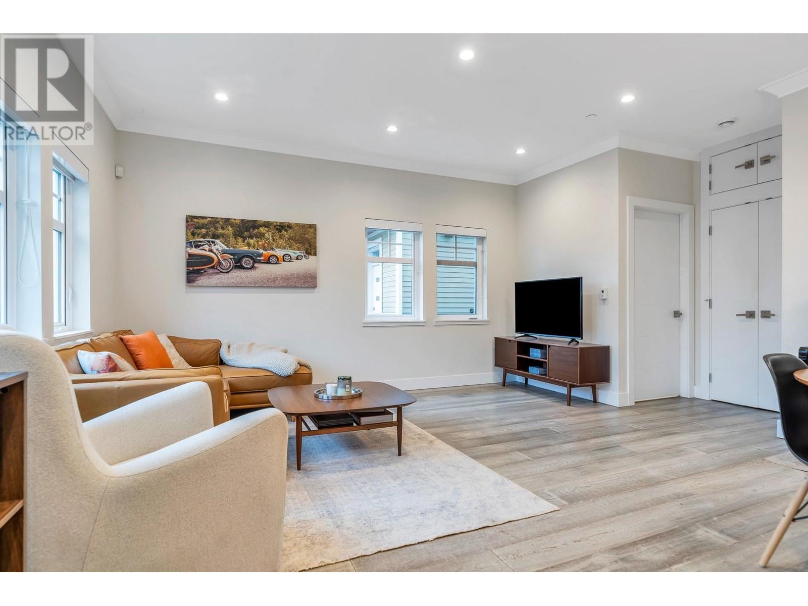 3810 Fleming Street, Vancouver, British Columbia  V5N 3W2 - Photo 13 - R2957546