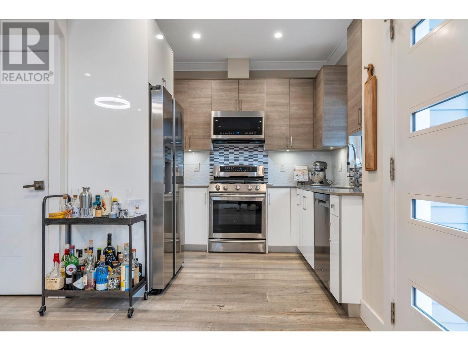 3810 Fleming Street, Vancouver, British Columbia  V5N 3W2 - Photo 8 - R2957546