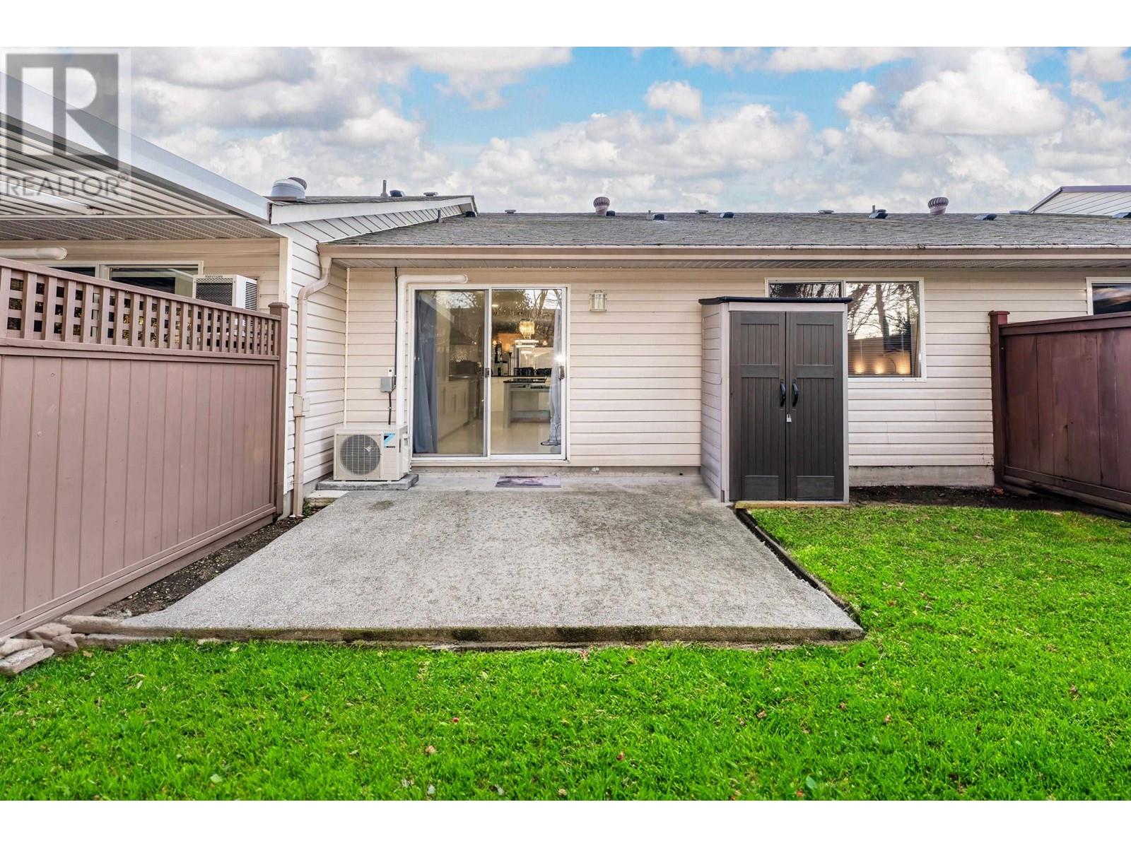 7 12049 217 Street, Maple Ridge, British Columbia  V2X 0M8 - Photo 2 - R2957433