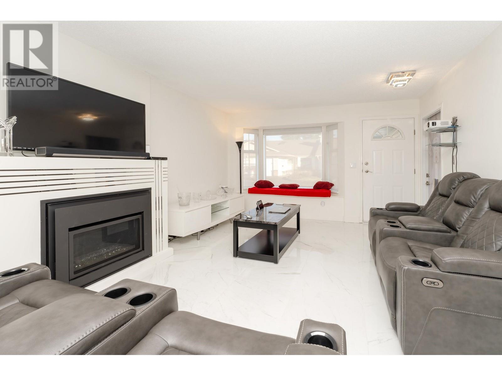 7 12049 217 Street, Maple Ridge, British Columbia  V2X 0M8 - Photo 4 - R2957433