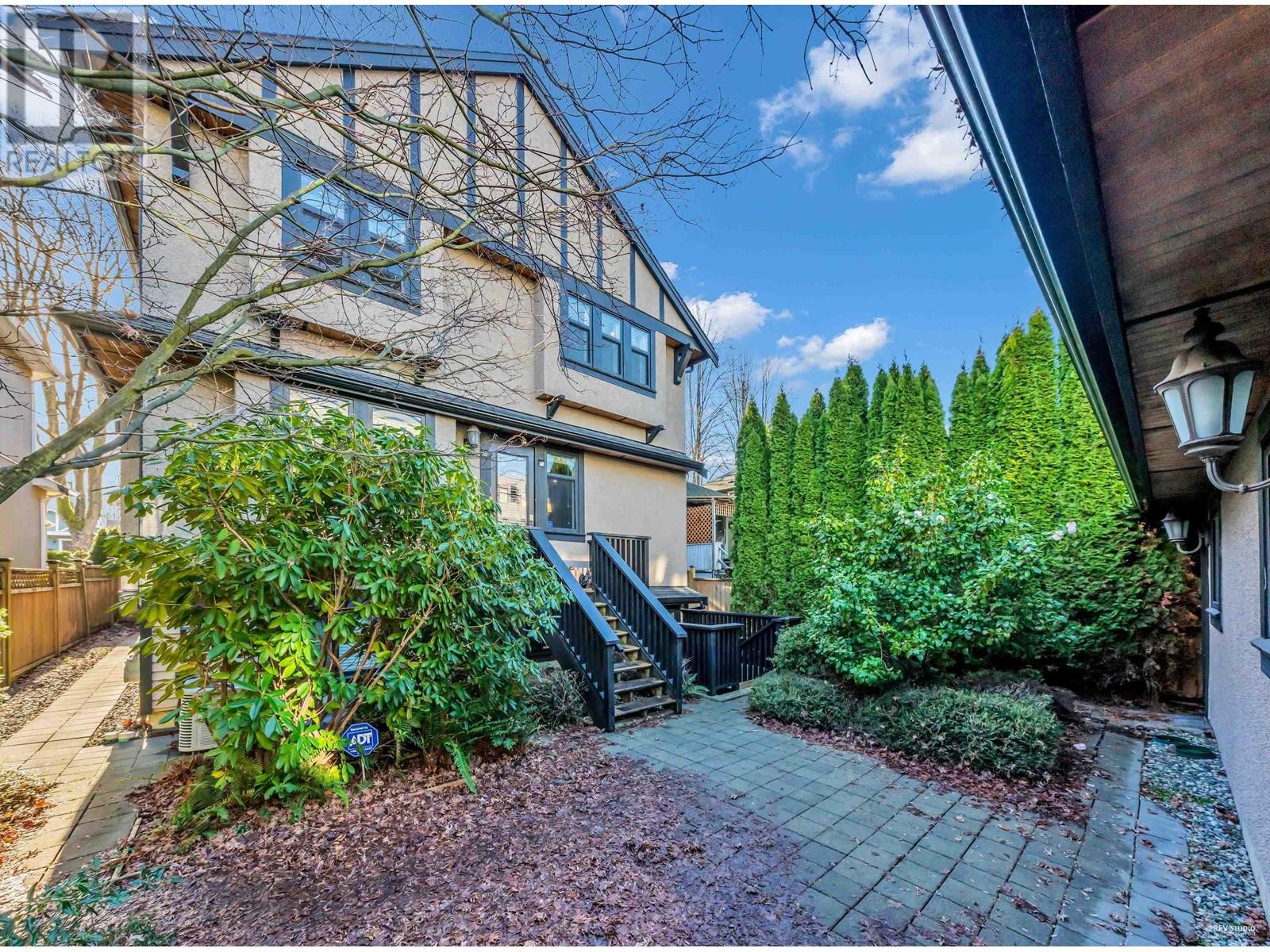 Property at 3455 W 10TH AVENUE image 3