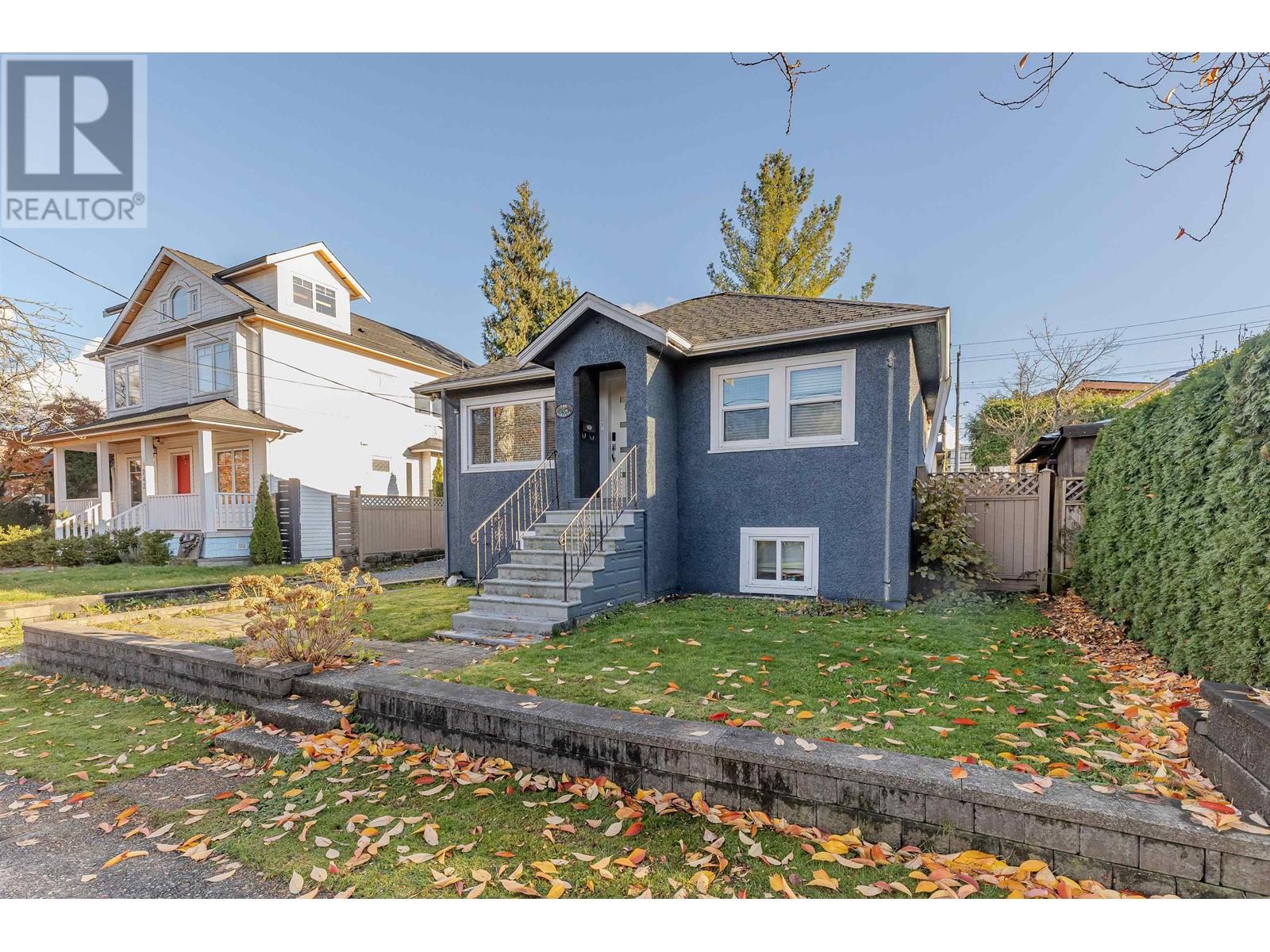 246 Osborne Avenue, New Westminster, British Columbia  V3L 1Y8 - Photo 3 - R2957472