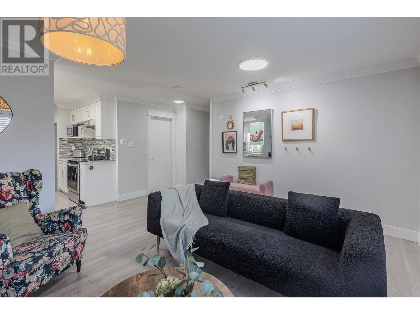 246 Osborne Avenue, New Westminster, British Columbia  V3L 1Y8 - Photo 6 - R2957472