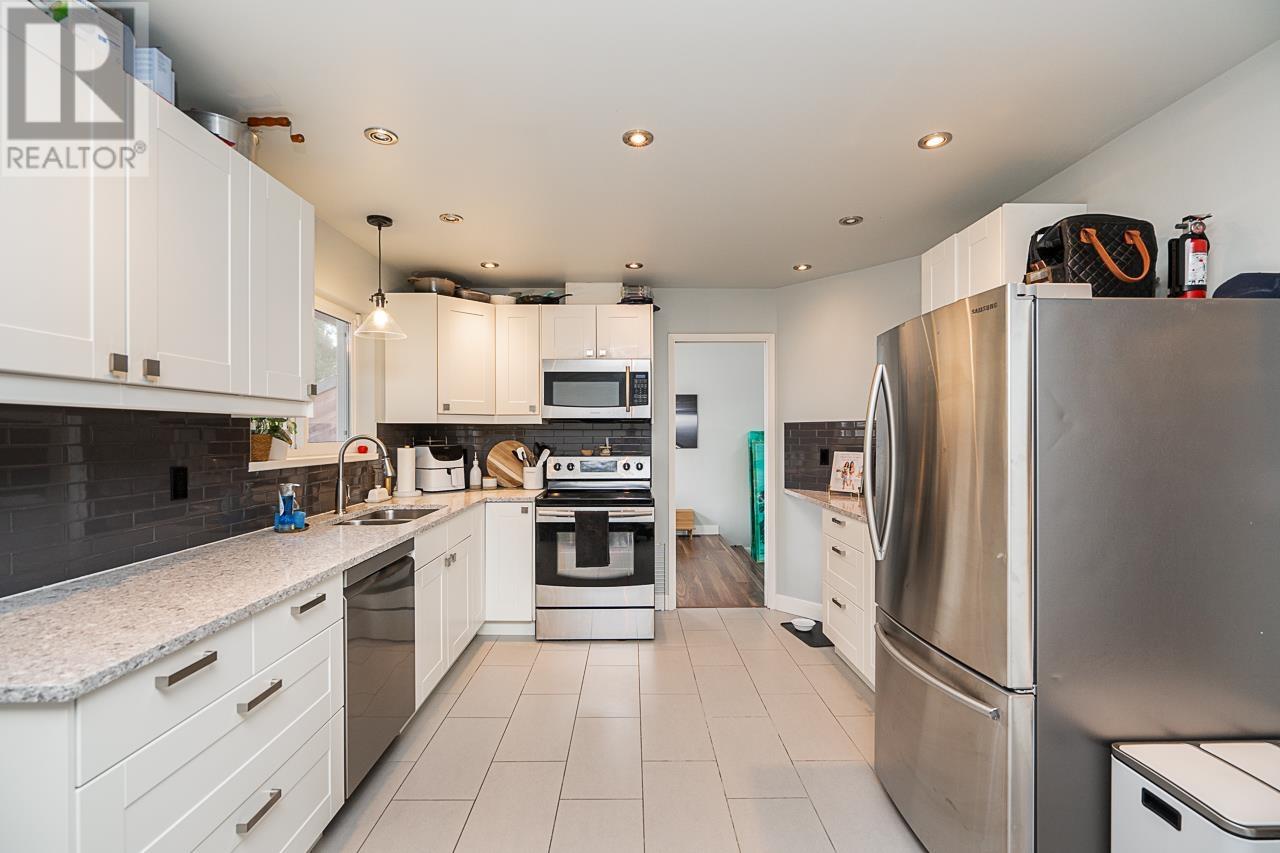 1029 Dory Street, Coquitlam, British Columbia  V3C 3Z5 - Photo 10 - R2957460