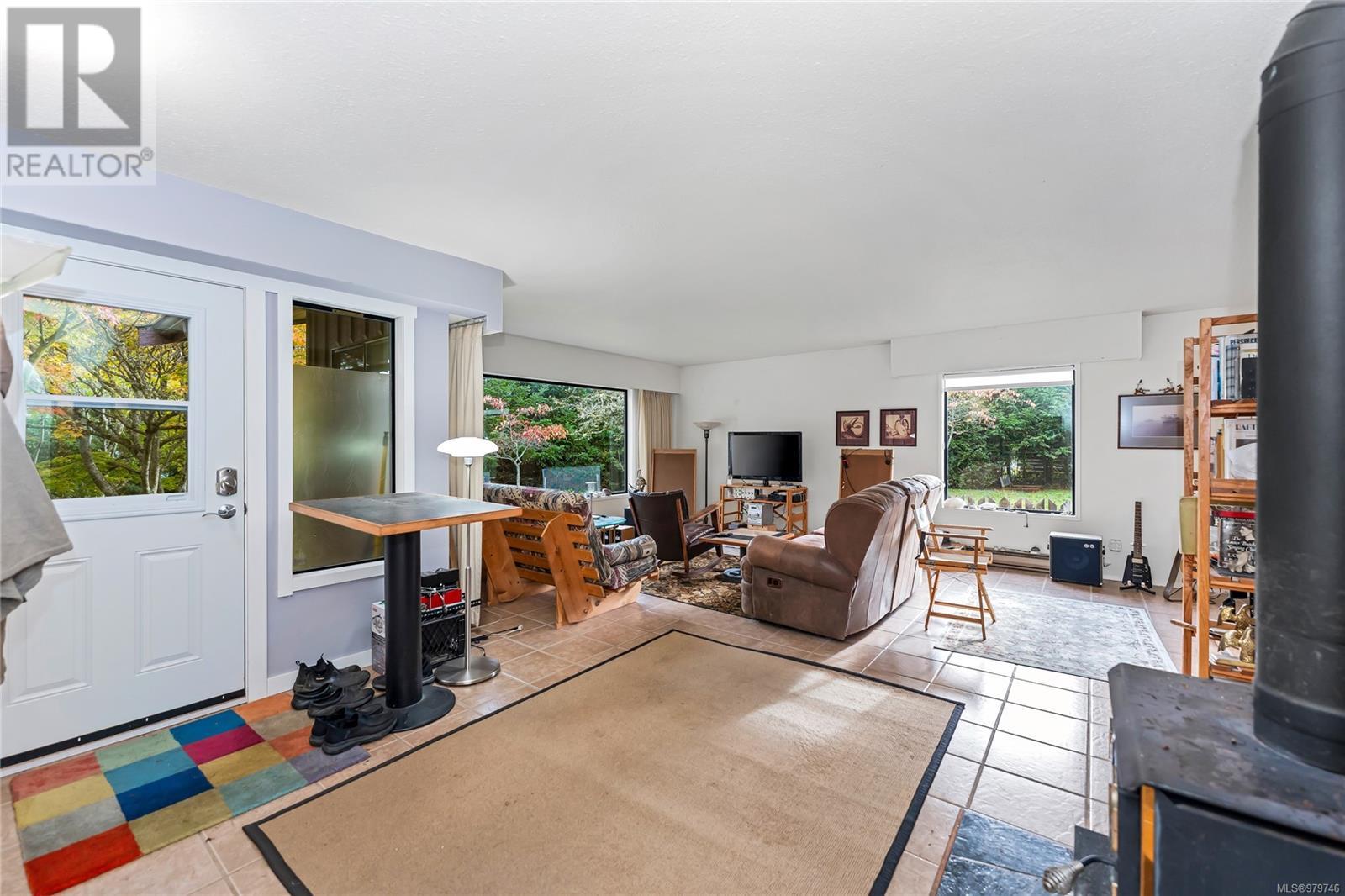 Property at 131 Fer de Lance Rd image 2