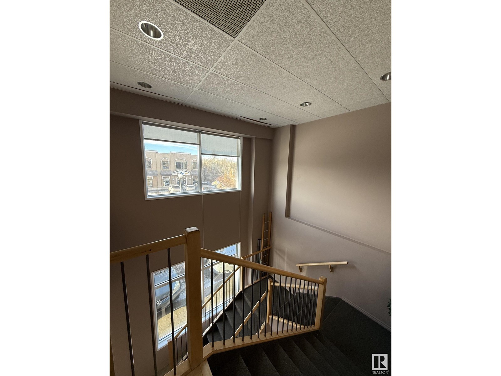 6924 ROPER RD NW, Edmonton, Alberta