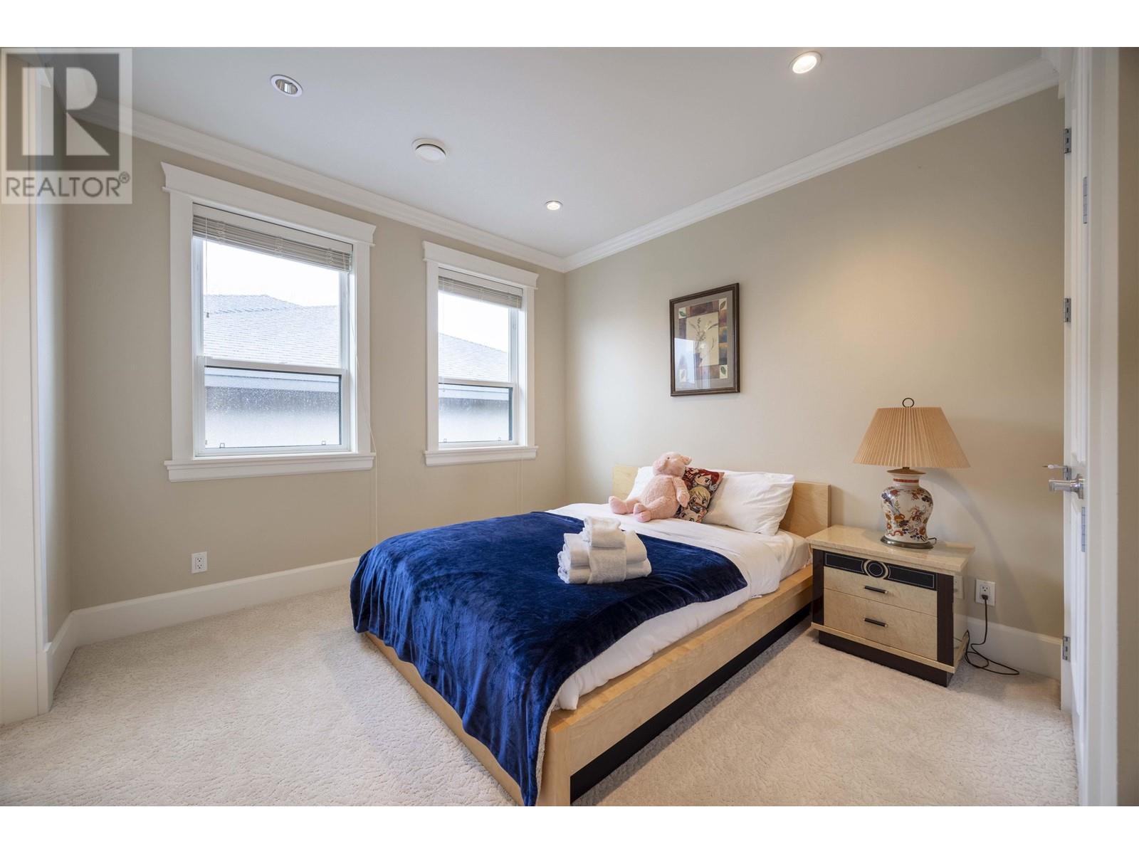Listing Picture 22 of 26 : 9511 KIRKMOND CRESCENT, Richmond / 烈治文 - 魯藝地產 Yvonne Lu Group - MLS Medallion Club Member