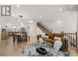 4 2258 KELLY AVENUE, Port Coquitlam, British Columbia