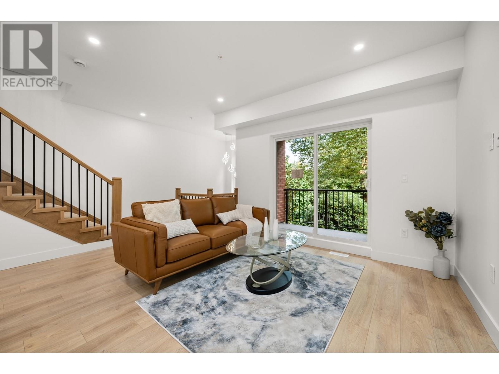 4 2258 Kelly Avenue, Port Coquitlam, British Columbia  V3C 1X9 - Photo 2 - R2936285