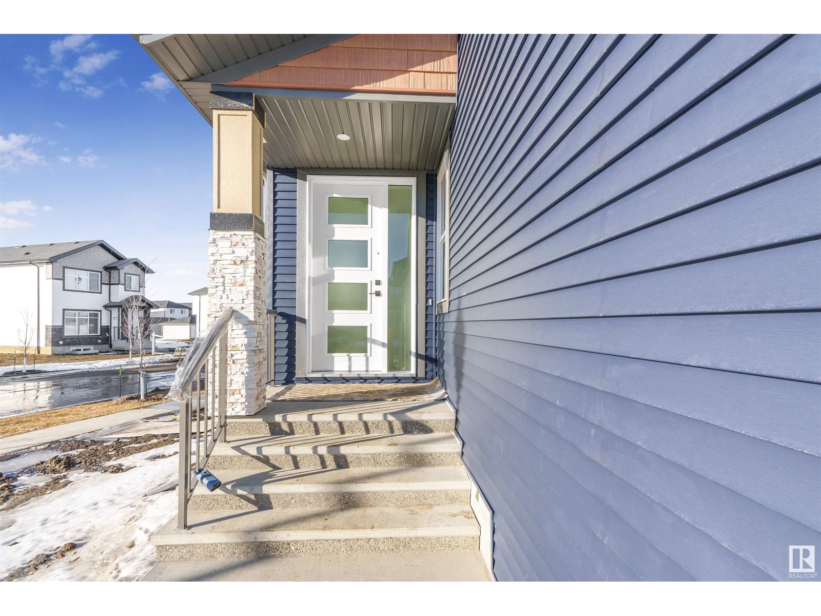 Property at 3511 42 AV image 2