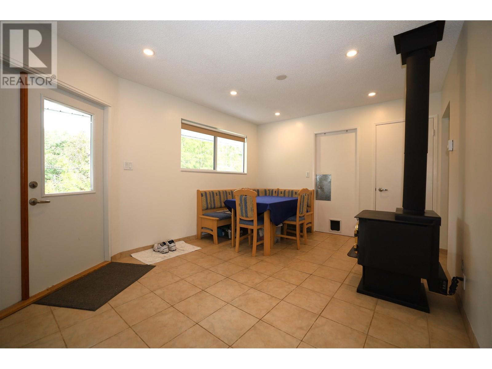 4478 Rondeview Road, Pender Harbour, British Columbia  V0N 2H1 - Photo 7 - R2957707