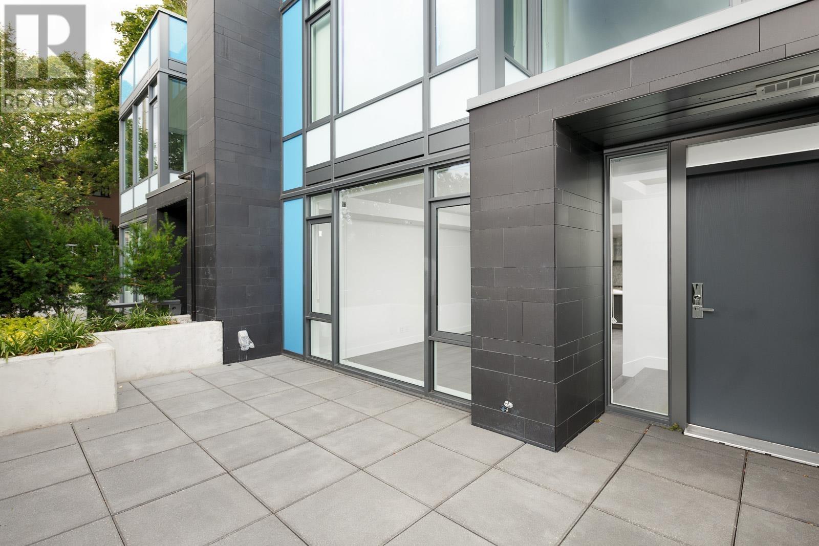 2110 W 47th Avenue, Vancouver, British Columbia  V6M 2M7 - Photo 2 - R2957667