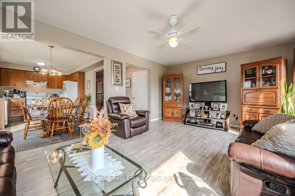 128 Henhoeffer Crescent, Kitchener, Ontario  N2E 4H3 - Photo 11 - X11930261