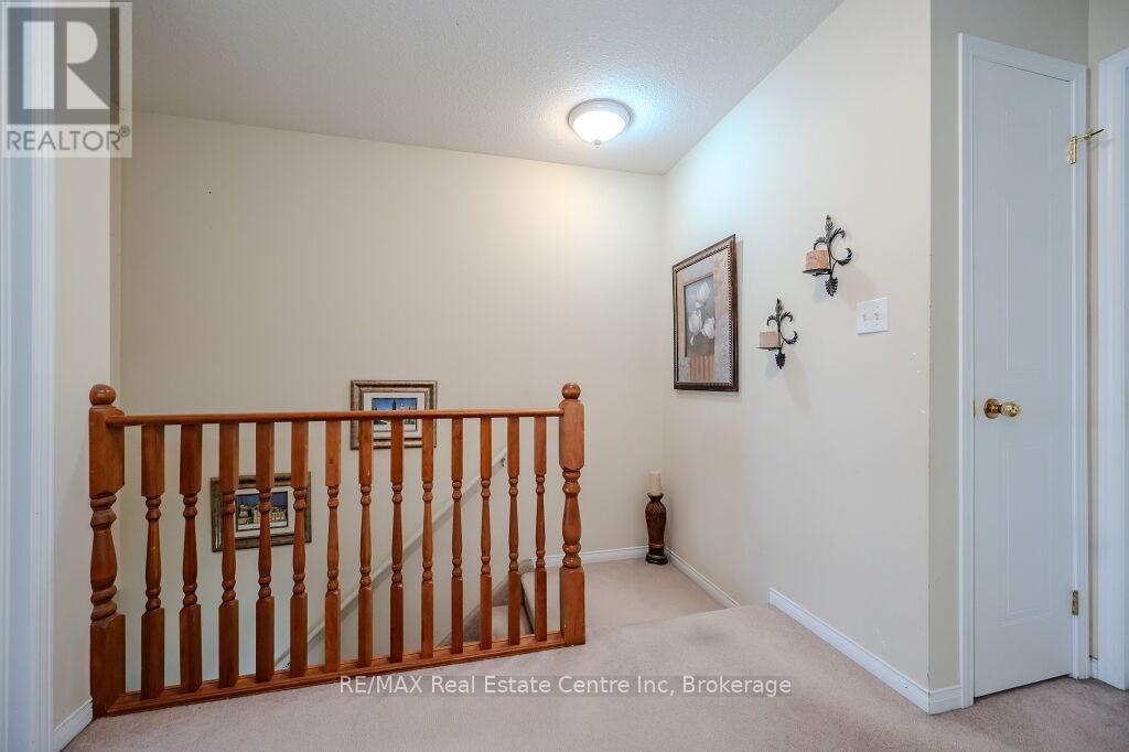 128 Henhoeffer Crescent, Kitchener, Ontario  N2E 4H3 - Photo 20 - X11930261