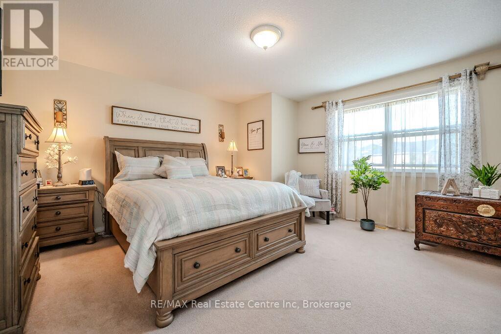 128 Henhoeffer Crescent, Kitchener, Ontario  N2E 4H3 - Photo 22 - X11930261
