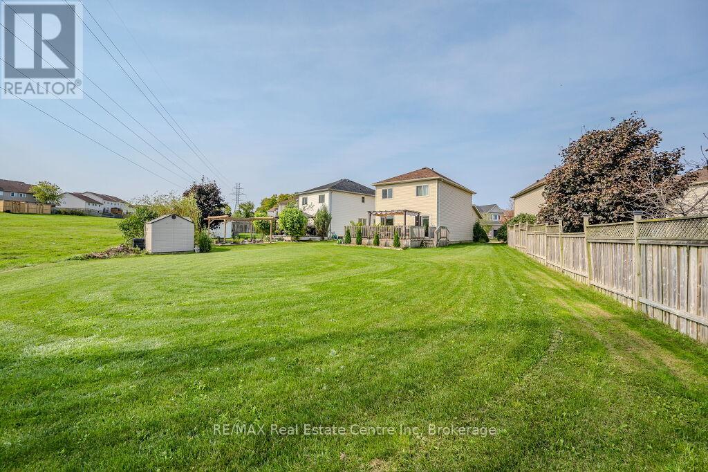 128 Henhoeffer Crescent, Kitchener, Ontario  N2E 4H3 - Photo 30 - X11930261