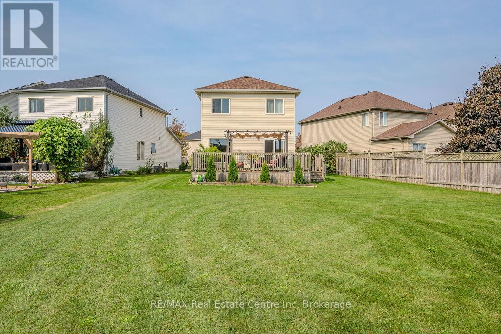 128 Henhoeffer Crescent, Kitchener, Ontario  N2E 4H3 - Photo 31 - X11930261