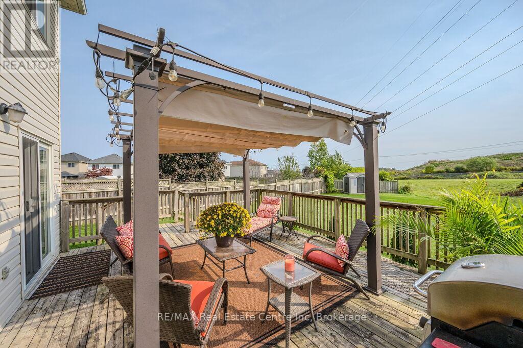 128 Henhoeffer Crescent, Kitchener, Ontario  N2E 4H3 - Photo 36 - X11930261